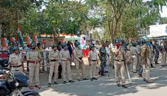 BJP’s disturbance at Congress’s meeting: Police stood like puppets as No Order from higher-authority to disperse the unpermitted Crowd by BJP